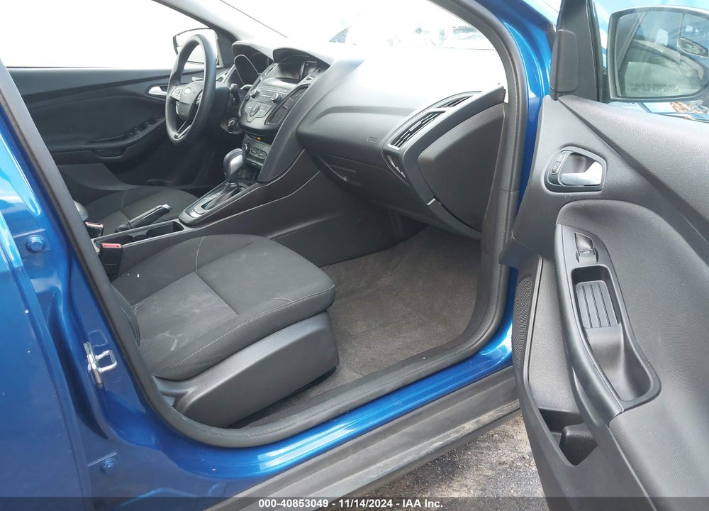 2018 FORD FOCUS SE VIN: 1FADP3F22JL272885