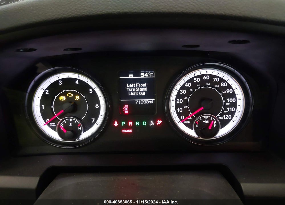 2019 RAM 1500 CLASSIC EXPRESS  4X4 6'4" BOX VIN: 1C6RR7FG6KS523564