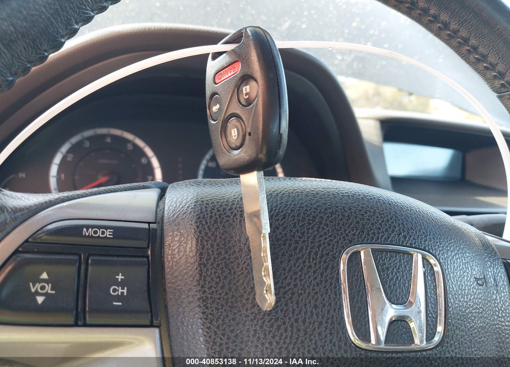 2010 HONDA ACCORD 2.4 EX-L VIN: 1HGCP2F87AA133546