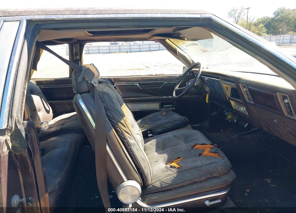 1981 CHRYSLER IMPERIAL VIN: 2A3BY62J9BR102267