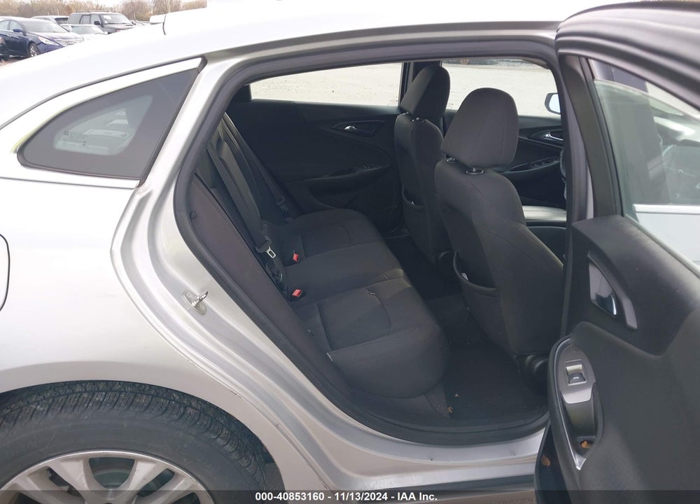 2018 CHEVROLET MALIBU LT VIN: 1G1ZD5ST0JF160807