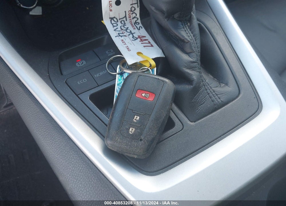 2021 TOYOTA RAV4 XLE VIN: 2T3W1RFV1MW139909