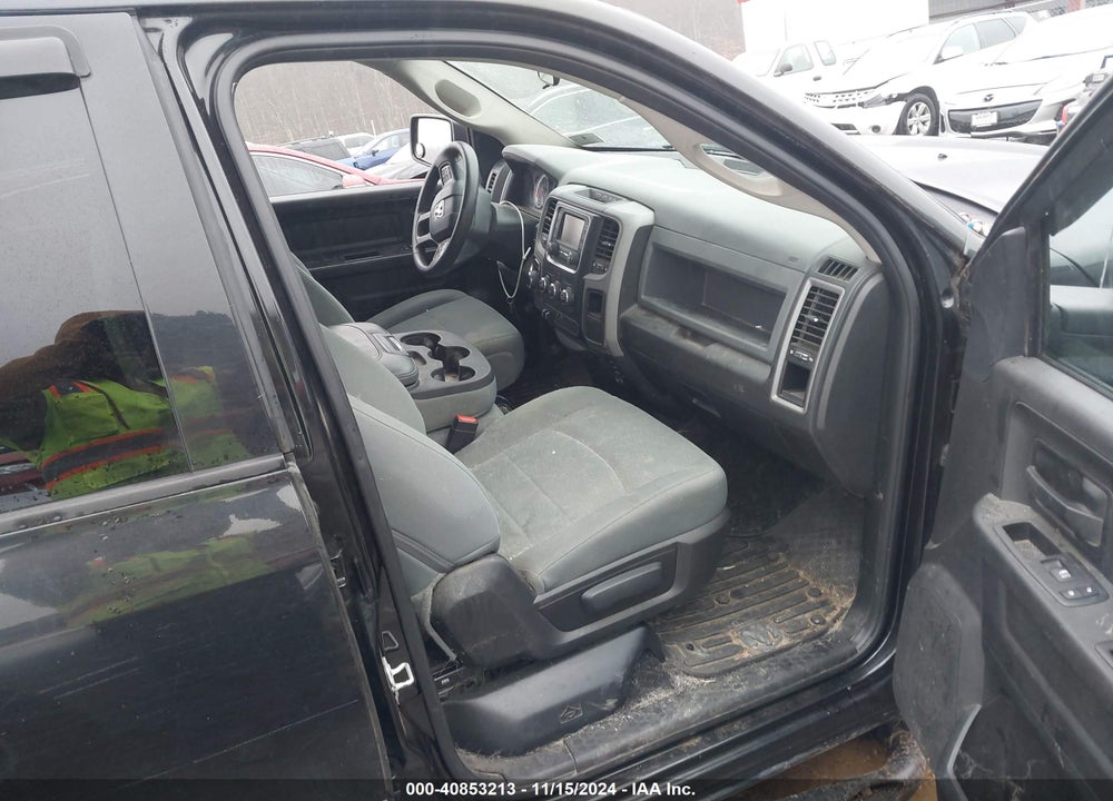 2017 RAM 1500 EXPRESS 4X4 5'7 BOX VIN: 3C6RR7KT6HG574159