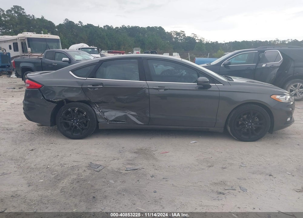 2019 FORD FUSION SE VIN: 3FA6P0HD2KR111753