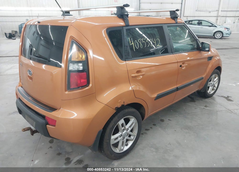 2011 KIA SOUL VIN: KNDJT2A21B7199979