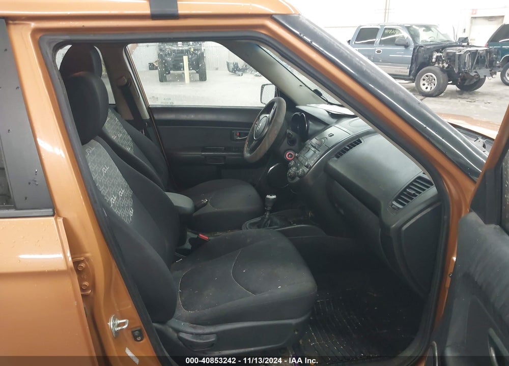 2011 KIA SOUL VIN: KNDJT2A21B7199979