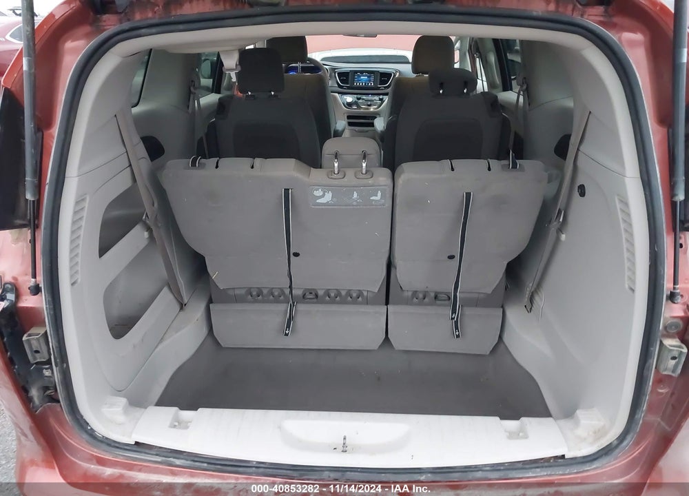 2018 CHRYSLER PACIFICA LX VIN: 2C4RC1CGXJR163582
