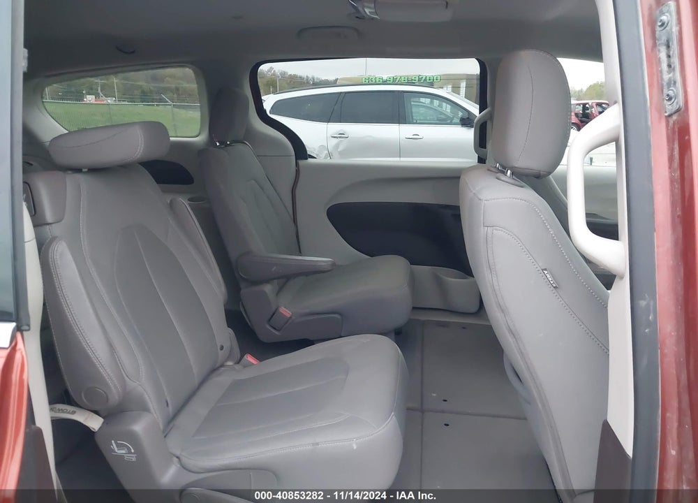 2018 CHRYSLER PACIFICA LX VIN: 2C4RC1CGXJR163582
