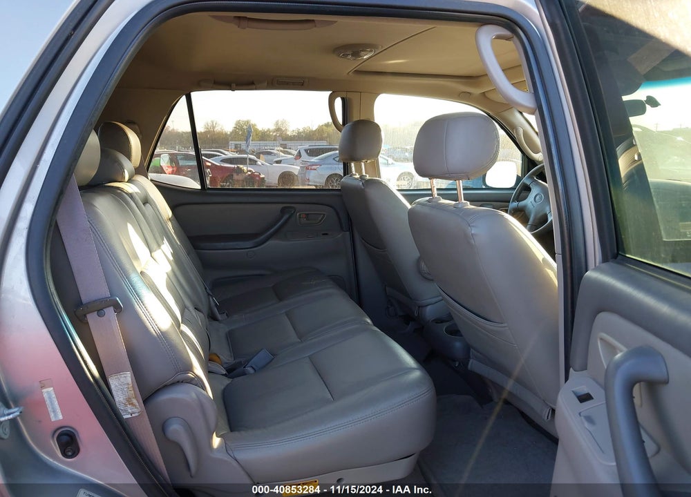 2001 TOYOTA SEQUOIA SR5 V8 VIN: 5TDBT44A71S003521
