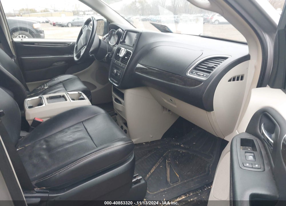 2013 CHRYSLER TOWN & COUNTRY TOURING VIN: 2C4RC1BG1DR689752