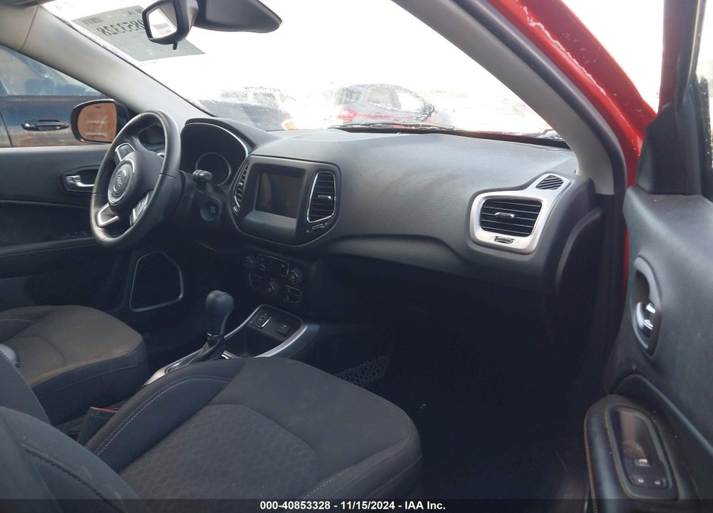 2018 JEEP COMPASS SPORT FWD VIN: 3C4NJCAB7JT286096
