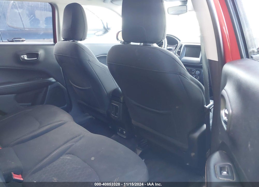 2018 JEEP COMPASS SPORT FWD VIN: 3C4NJCAB7JT286096