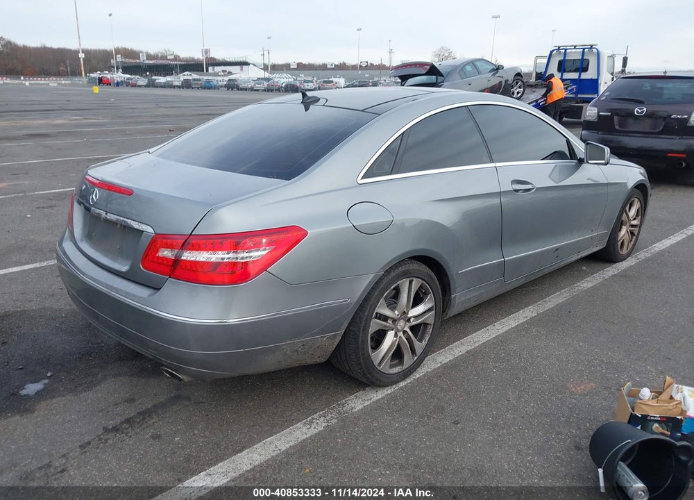 2010 MERCEDES-BENZ E 350 VIN: WDDKJ5GB9AF038342