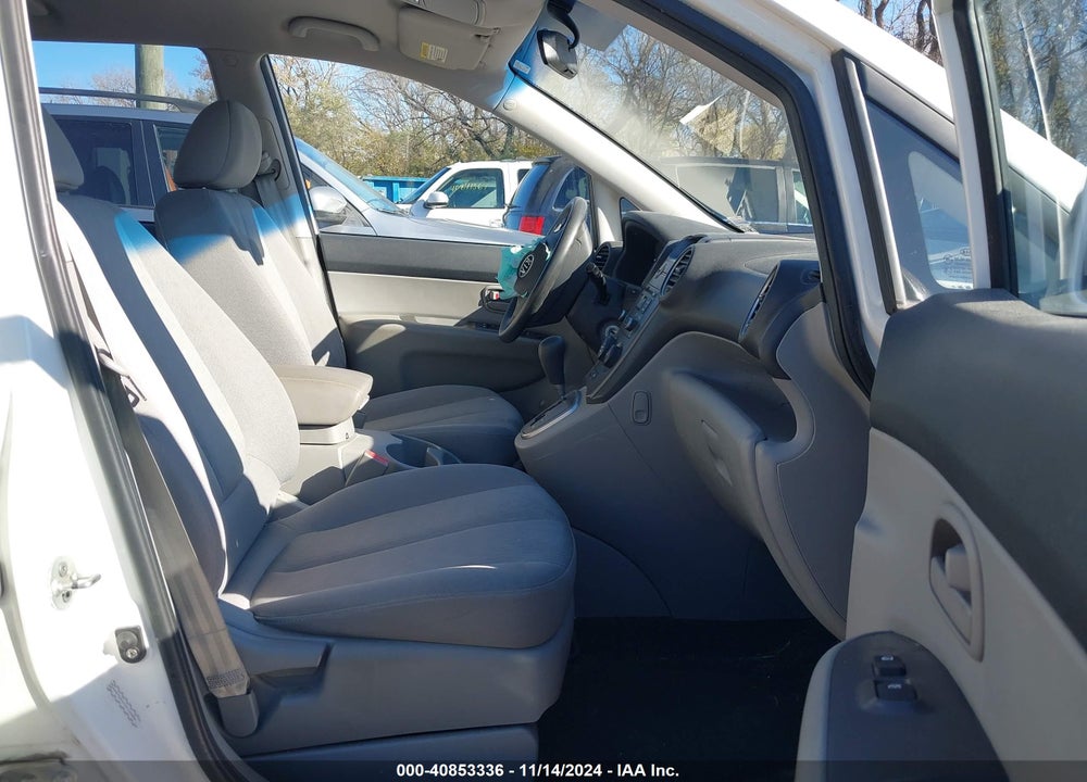 2008 KIA RONDO LX V6 VIN: KNAFG526187125884