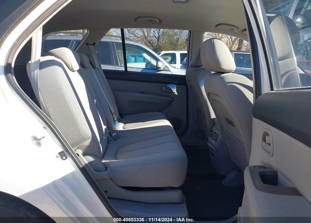 2008 KIA RONDO LX V6 VIN: KNAFG526187125884