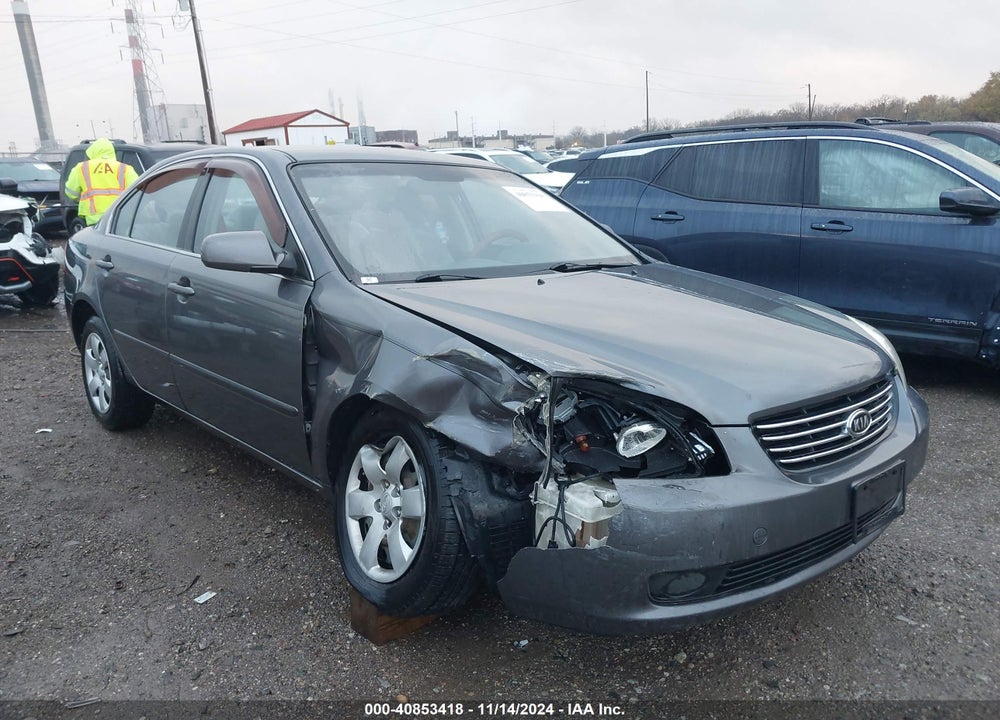 2008 KIA OPTIMA LX VIN: KNAGE123685209039