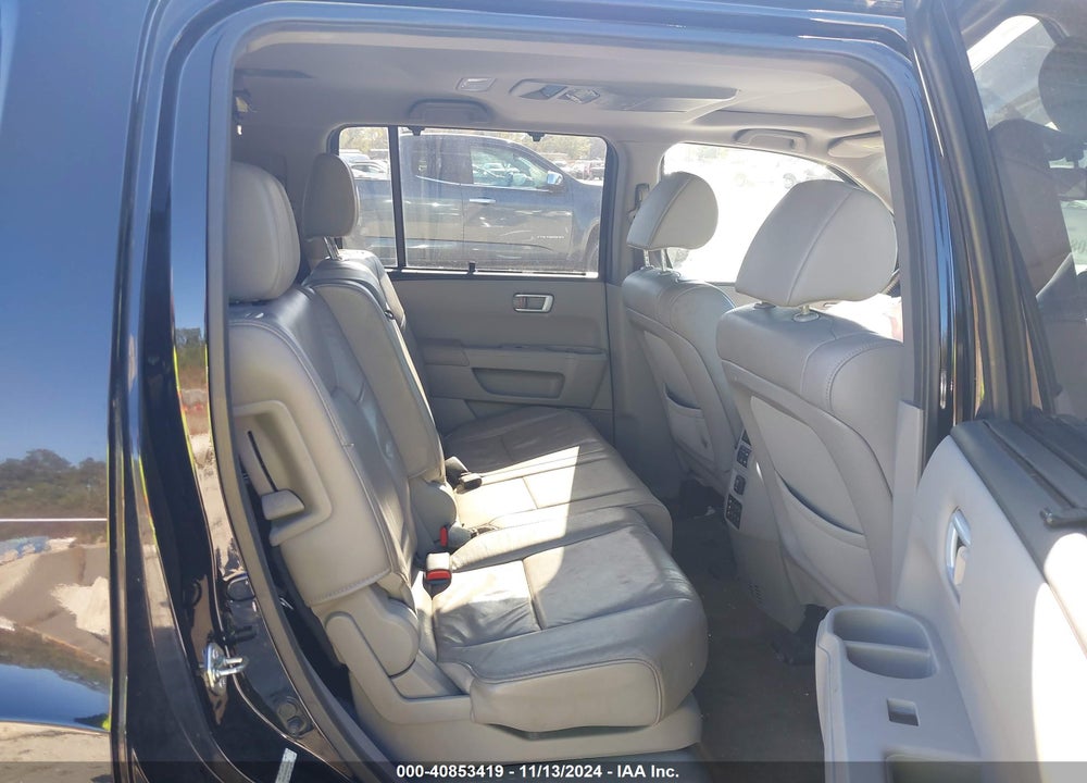 2014 HONDA PILOT TOURING VIN: 5FNYF4H95EB041938