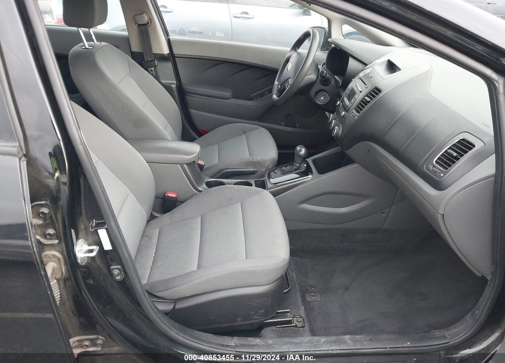 2017 KIA FORTE LX VIN: 3KPFK4A76HE123764