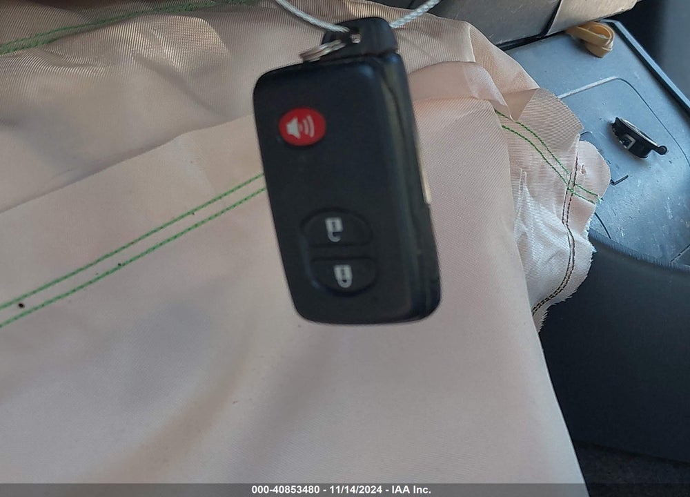 2010 TOYOTA PRIUS III VIN: JTDKN3DU9A0218044