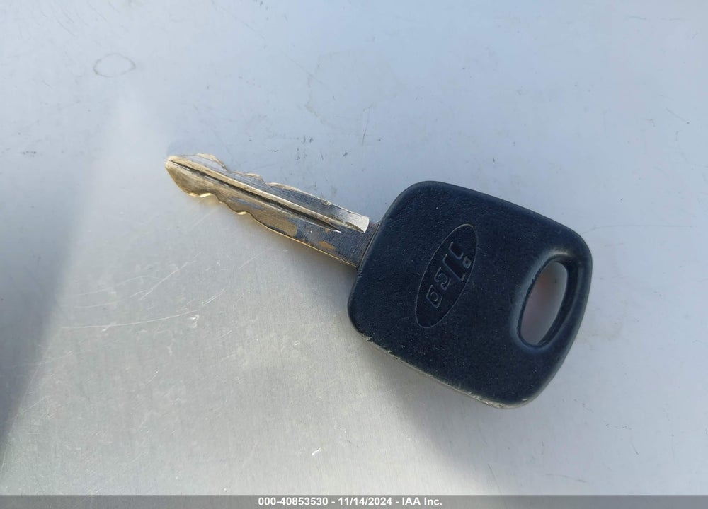 2005 FORD FOCUS ZX4 VIN: 1FAFP34N65W172590
