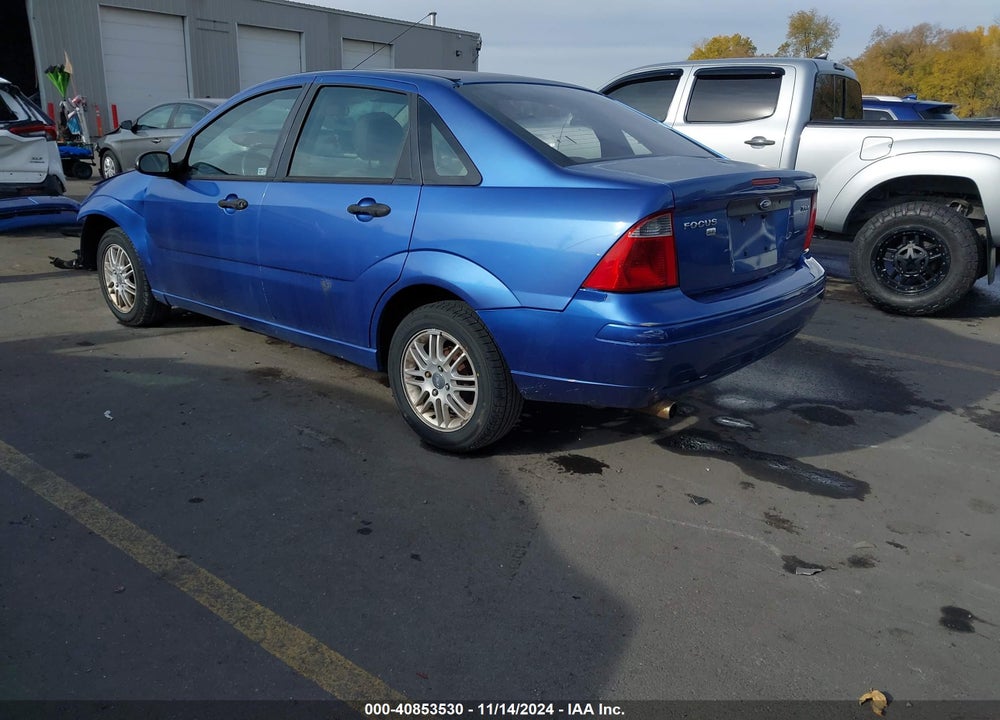 2005 FORD FOCUS ZX4 VIN: 1FAFP34N65W172590