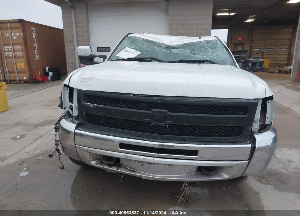 2013 CHEVROLET SILVERADO 1500 LT VIN: 1GCRKSE70DZ205340