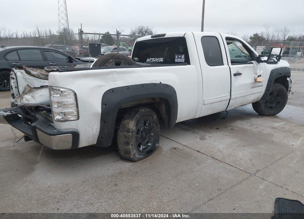 2013 CHEVROLET SILVERADO 1500 LT VIN: 1GCRKSE70DZ205340