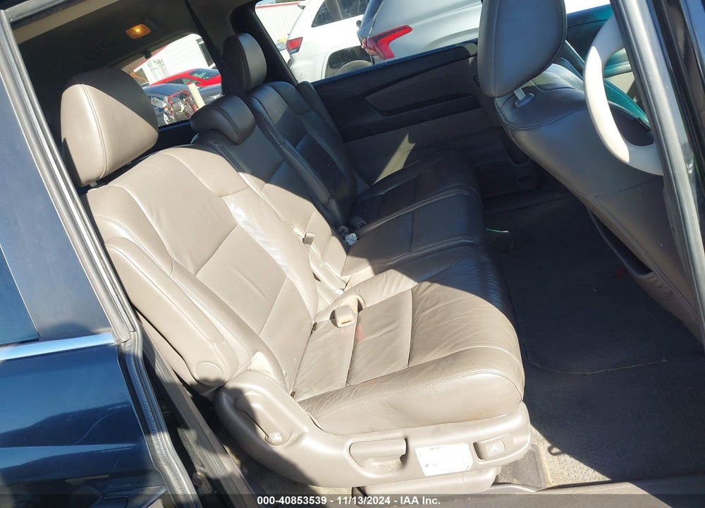 2011 HONDA ODYSSEY EX-L VIN: 5FNRL5H69BB038237
