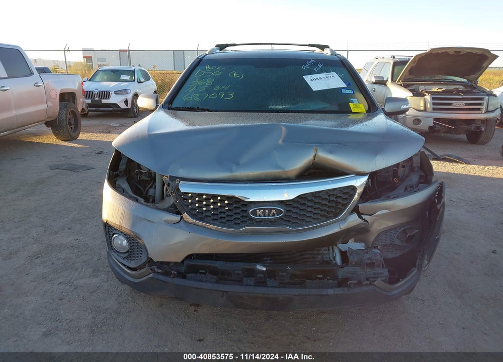 2012 KIA SORENTO LX VIN: 5XYKT3A69CG254843