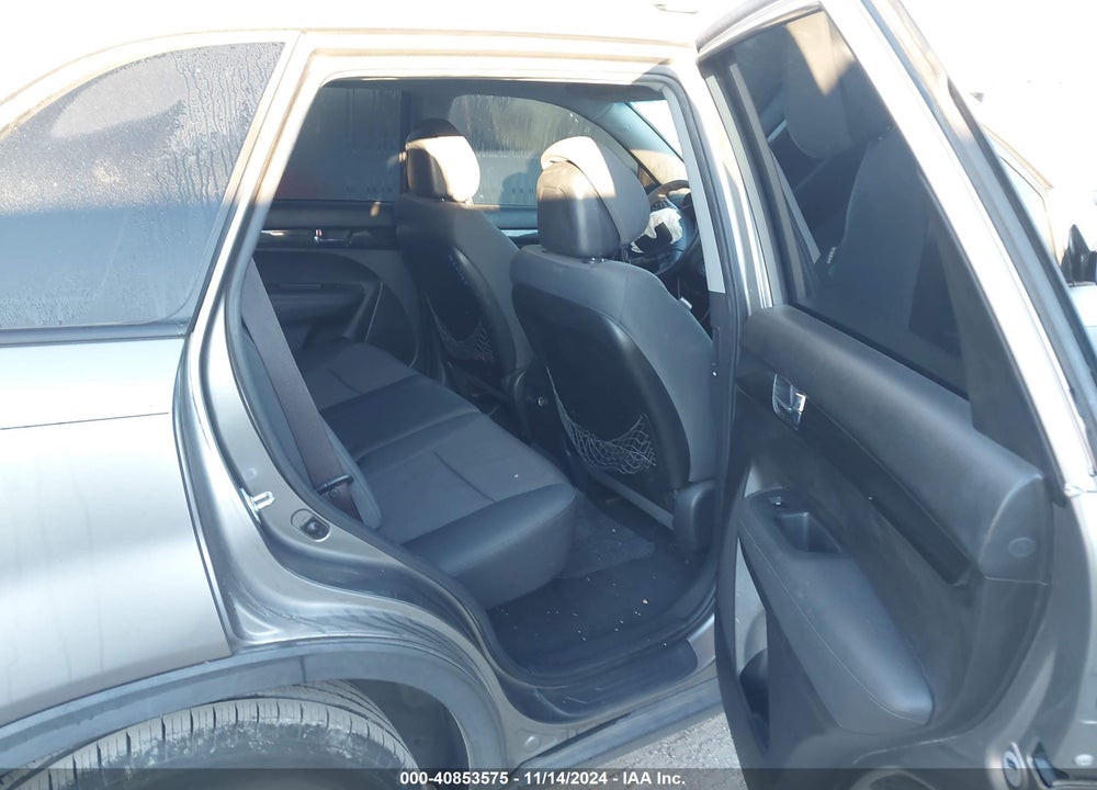 2012 KIA SORENTO LX VIN: 5XYKT3A69CG254843
