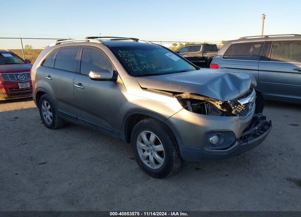 2012 KIA SORENTO LX VIN: 5XYKT3A69CG254843