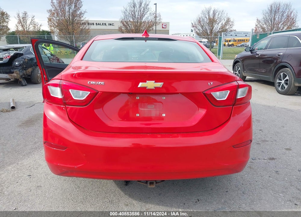 2018 CHEVROLET CRUZE LT AUTO VIN: 1G1BE5SM3J7163430