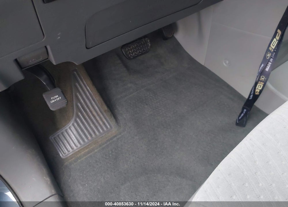 2016 TOYOTA SIENNA LE 8 PASSENGER VIN: 5TDKK3DC2GS724661