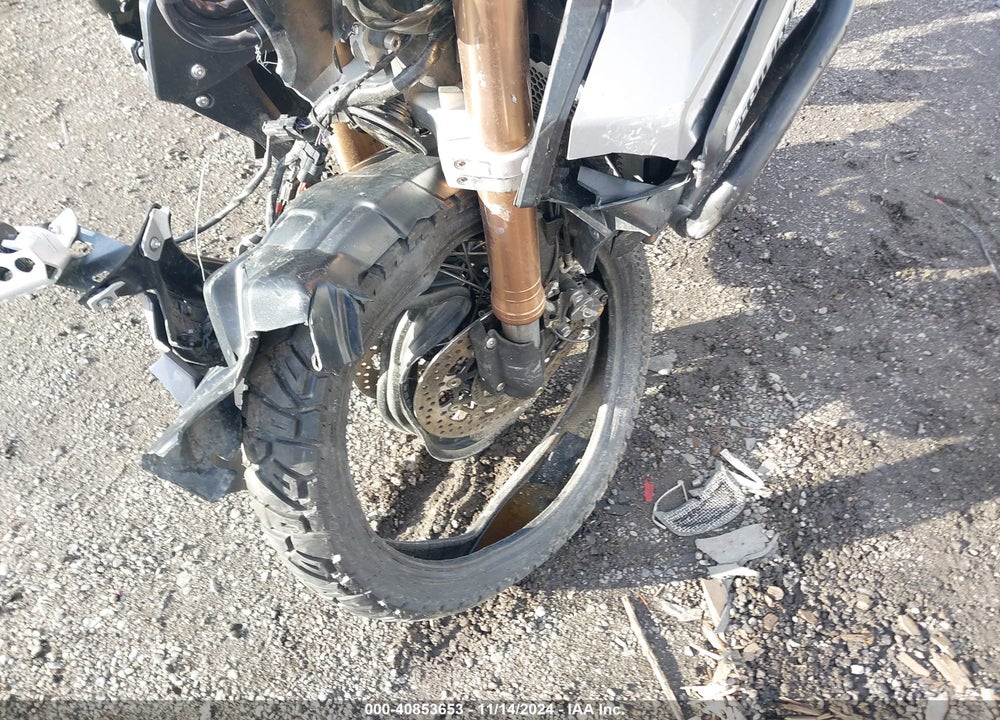 2015 TRIUMPH MOTORCYCLE TIGER EXPLORER VIN: SMTF03XK6FJ672054