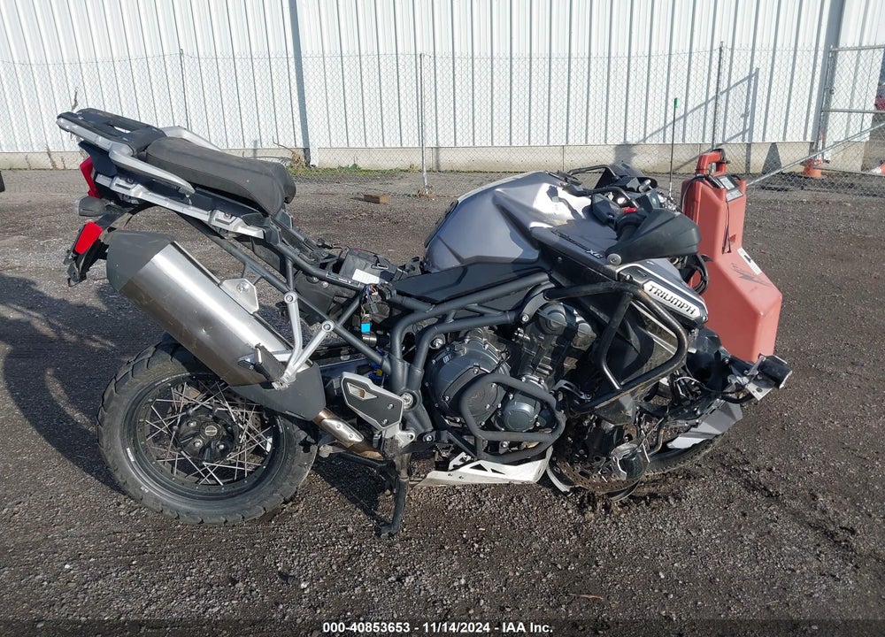 2015 TRIUMPH MOTORCYCLE TIGER EXPLORER VIN: SMTF03XK6FJ672054