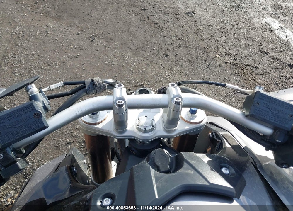 2015 TRIUMPH MOTORCYCLE TIGER EXPLORER VIN: SMTF03XK6FJ672054