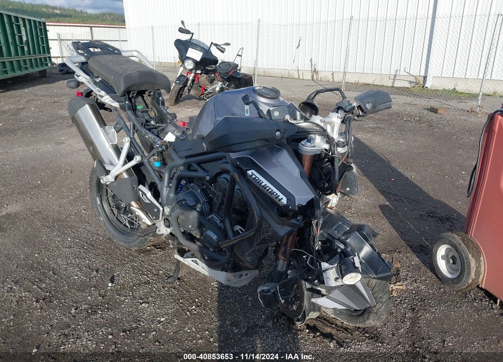 2015 TRIUMPH MOTORCYCLE TIGER EXPLORER VIN: SMTF03XK6FJ672054