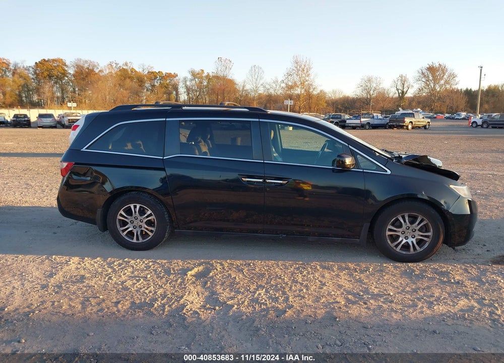 2011 HONDA ODYSSEY EX-L VIN: 5FNRL5H60BB069201