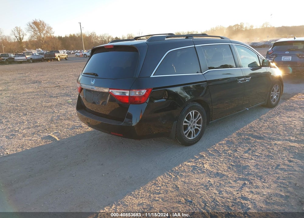 2011 HONDA ODYSSEY EX-L VIN: 5FNRL5H60BB069201