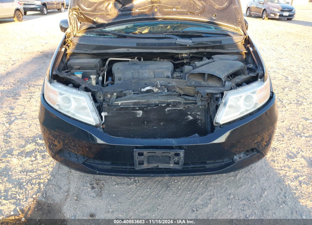 2011 HONDA ODYSSEY EX-L VIN: 5FNRL5H60BB069201