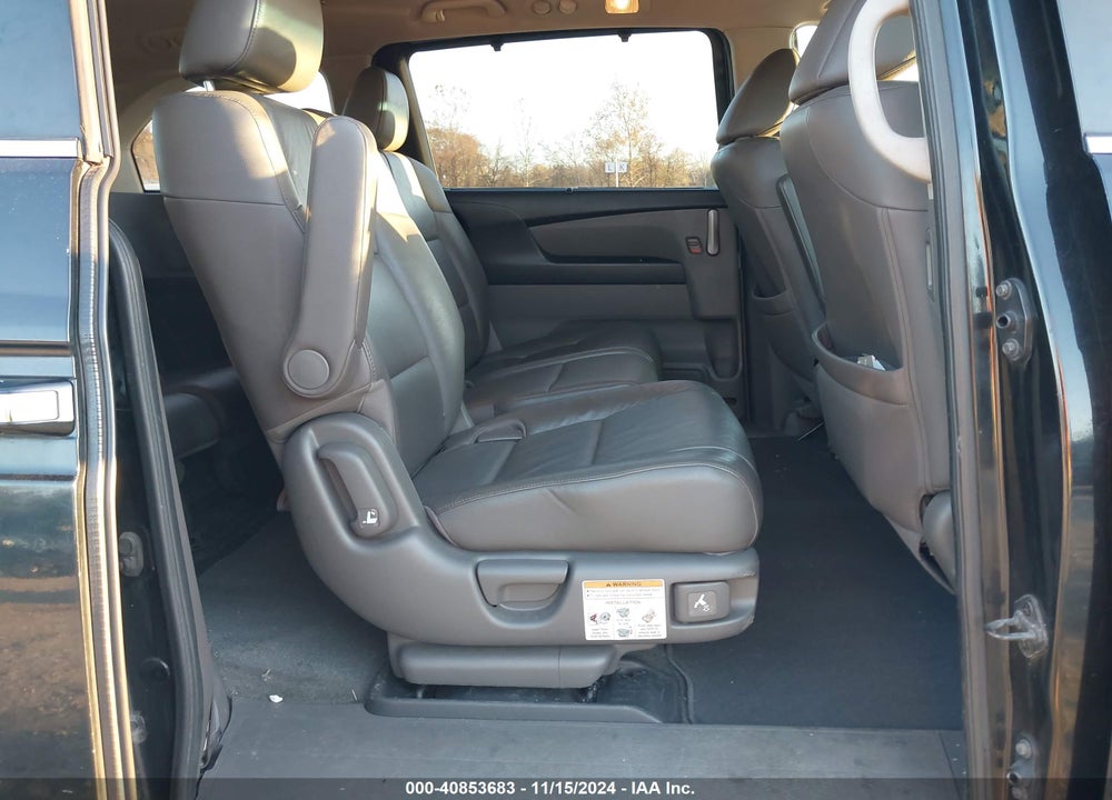 2011 HONDA ODYSSEY EX-L VIN: 5FNRL5H60BB069201