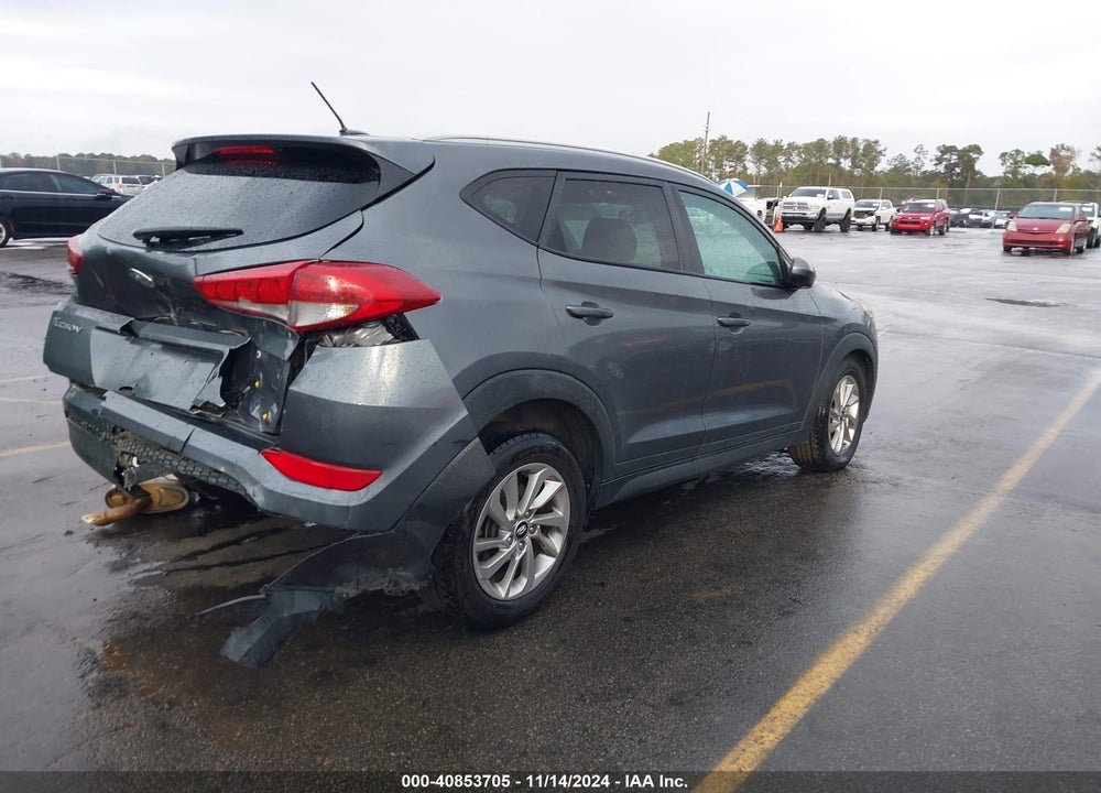2016 HYUNDAI TUCSON SE VIN: KM8J33A47GU114428