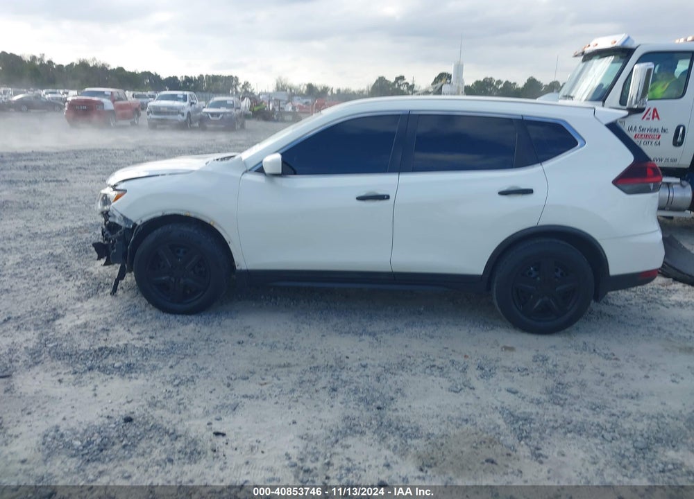 2018 NISSAN ROGUE S VIN: 5N1AT2MT4JC791267