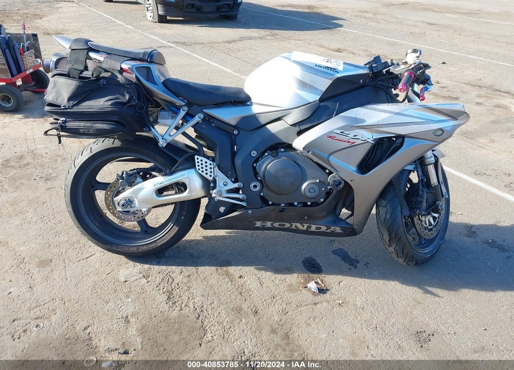 2006 HONDA CBR1000 RR VIN: JH2SC57056M200691