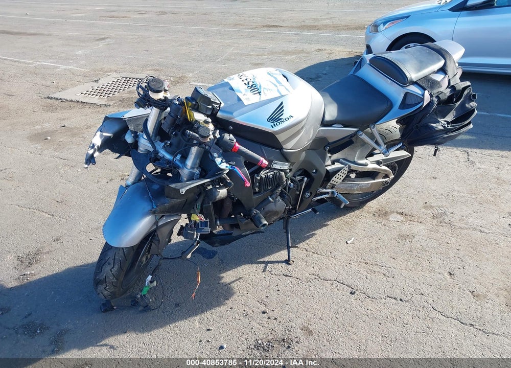 2006 HONDA CBR1000 RR VIN: JH2SC57056M200691