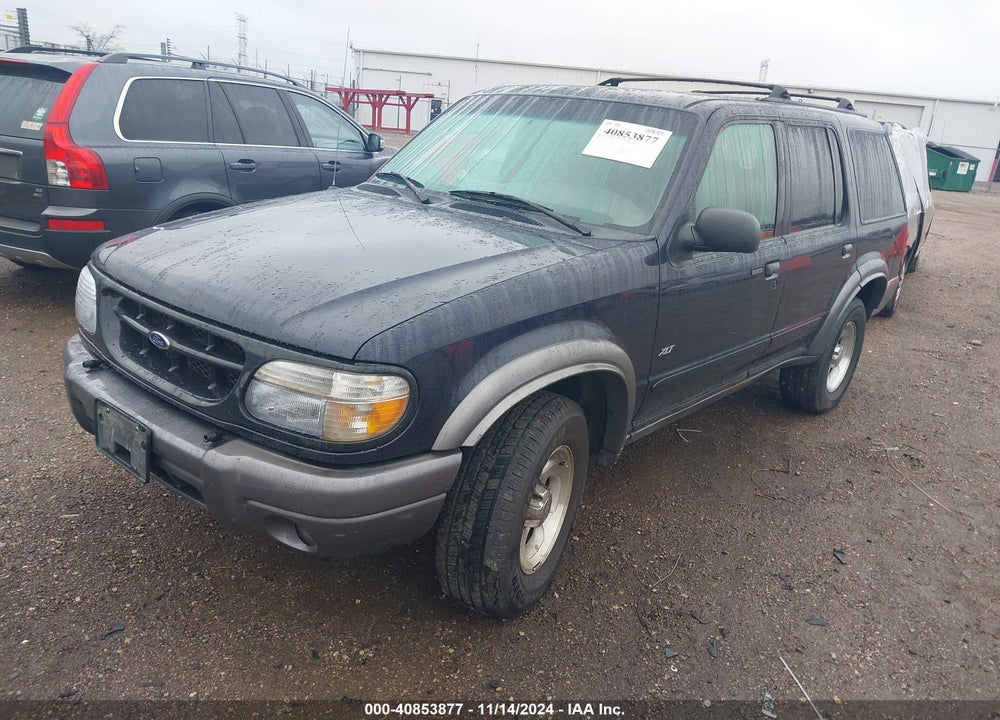 2000 FORD EXPLORER XLT VIN: 1FMZU73E9YZC53610