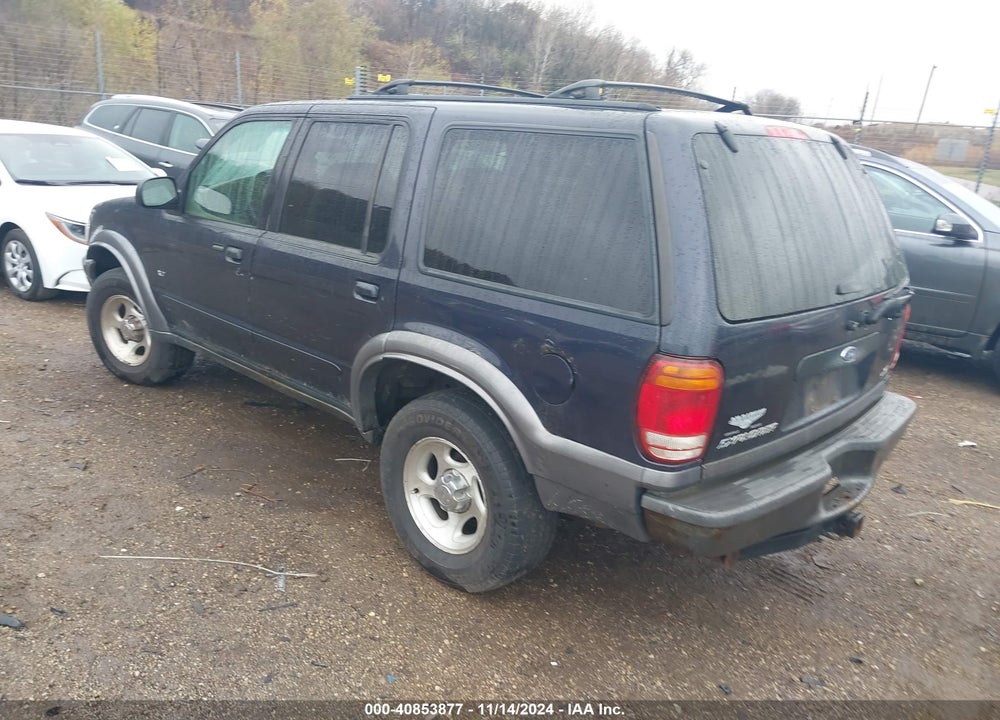2000 FORD EXPLORER XLT VIN: 1FMZU73E9YZC53610