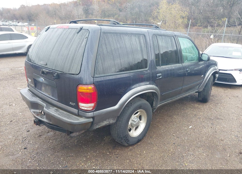 2000 FORD EXPLORER XLT VIN: 1FMZU73E9YZC53610