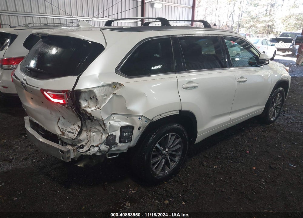 2018 TOYOTA HIGHLANDER XLE VIN: 5TDJZRFH5JS881093