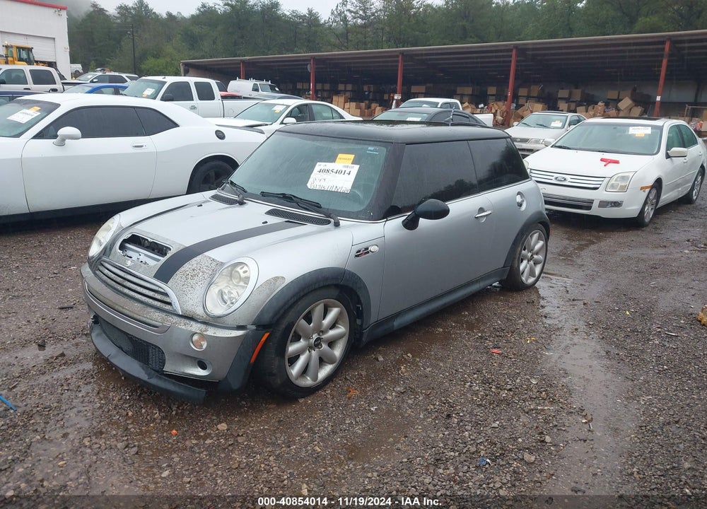 2006 MINI COOPER S VIN: WMWRE33516TL21373